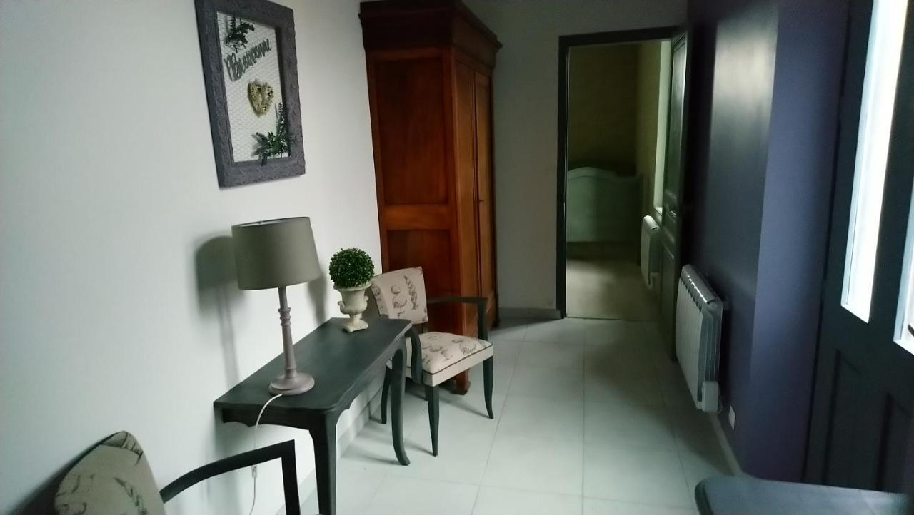 Le Jardin Des Ecureuils Hotel Demuin Bagian luar foto
